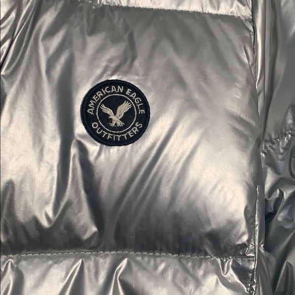 American Eagle silver puffer with soft plush hood - Picture 5 of 11
